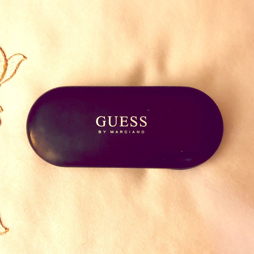 GUESS eye glasses case - black leather grey velvet